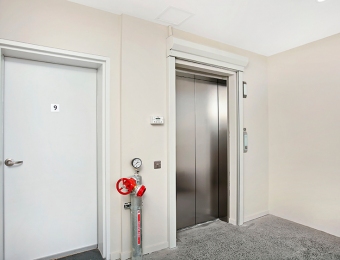 Croydon 74 Lift