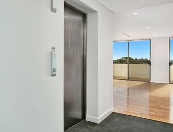 Croydon 74 Lift2