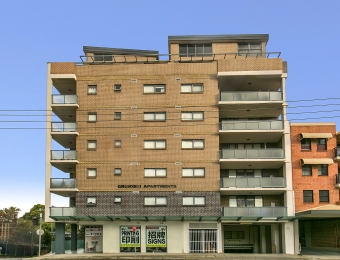 tracey street gallery 2